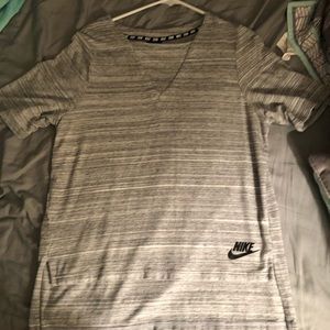 Nike high-low gray work out t-shirt